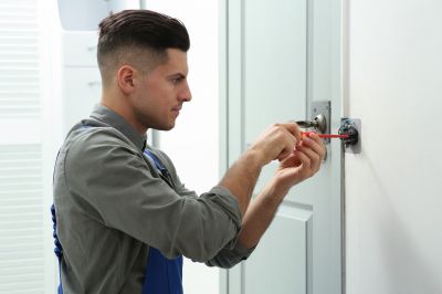 Commercial Window Caulking in Conroe, TX
